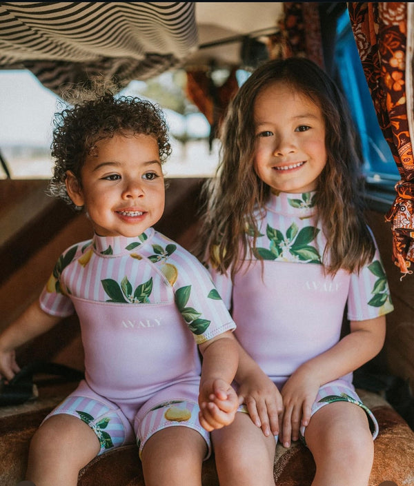 Kids Short Wetsuit in Pink Lemons